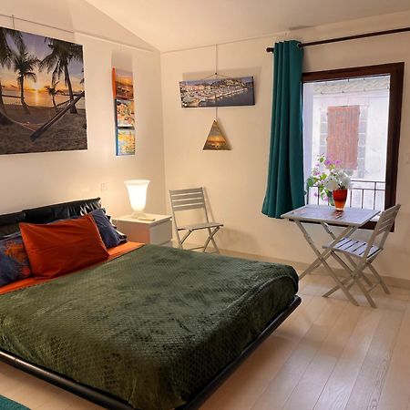 Chambre Cozy Spacieuse, Intra-Muros, Clim, Parking Aigues-Mortes Eksteriør bilde